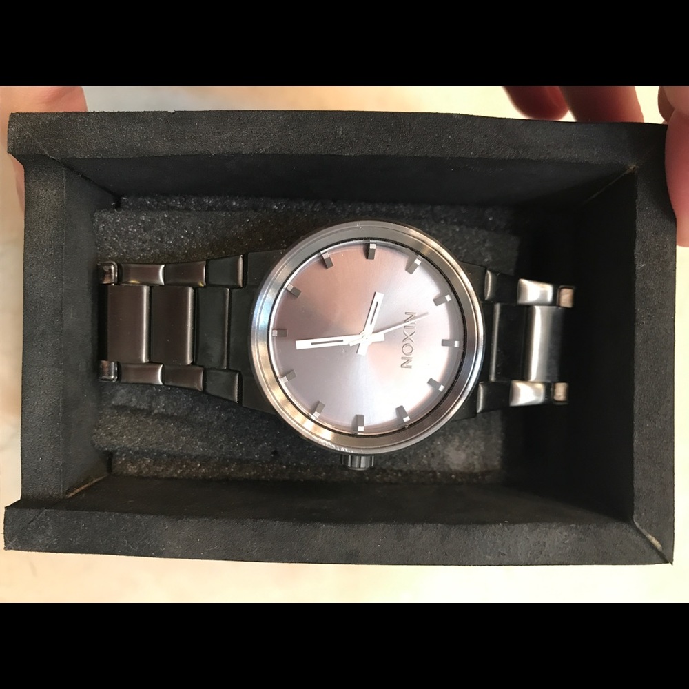 Nixon watch